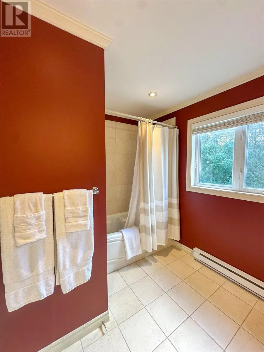 6 Poplar Place