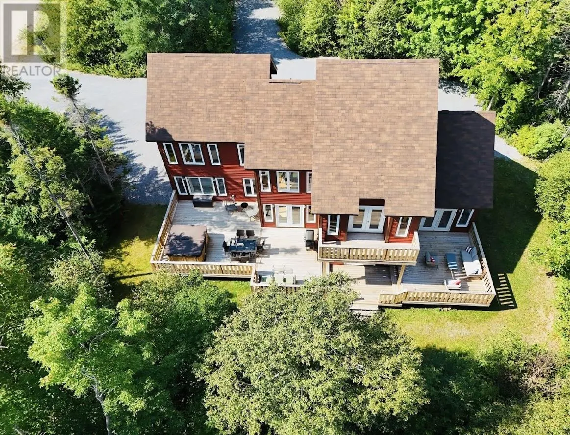 6 Poplar Place