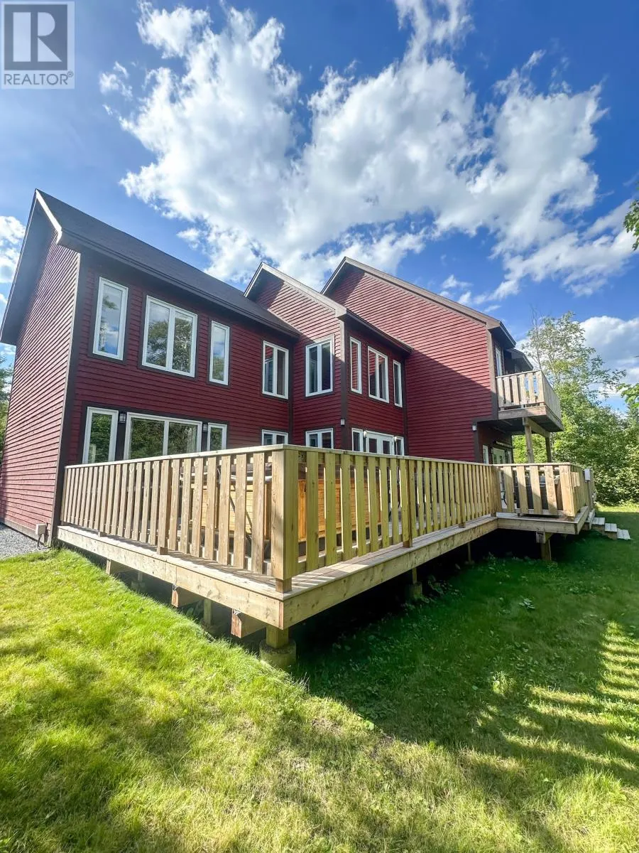 6 Poplar Place
