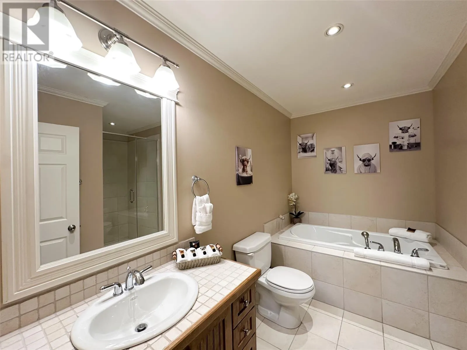 6 Poplar Place