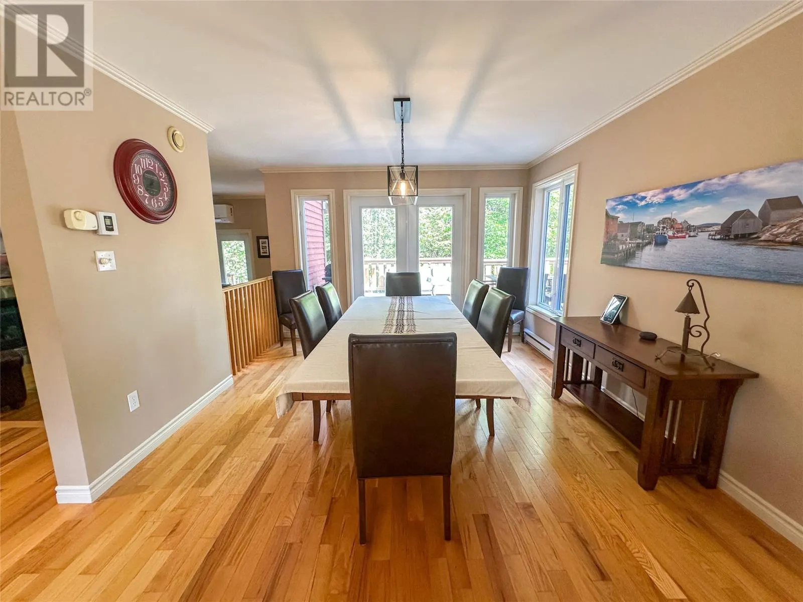 6 Poplar Place