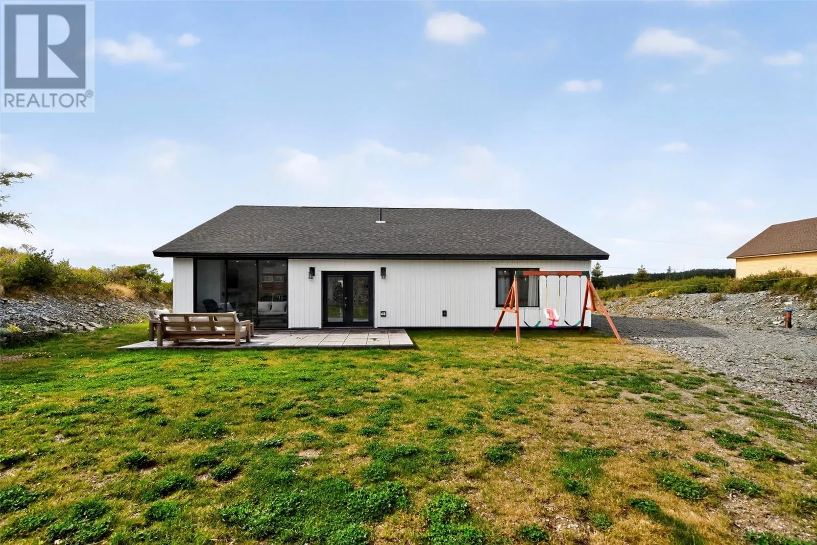 83 Freshwater Road