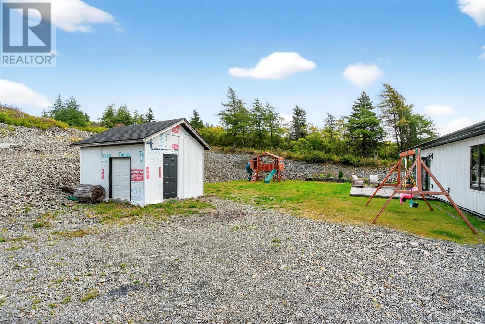 83 Freshwater Road