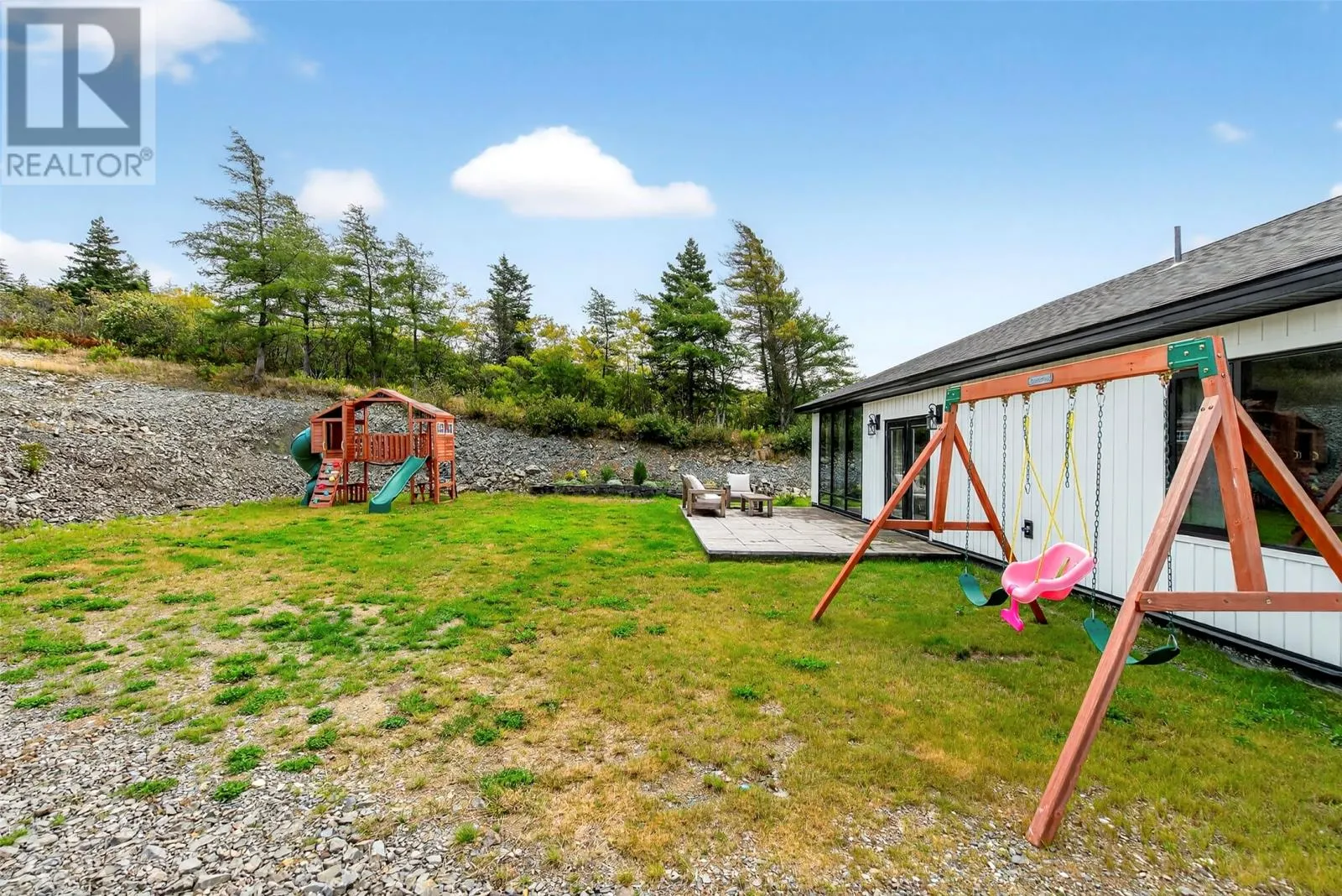 83 Freshwater Road