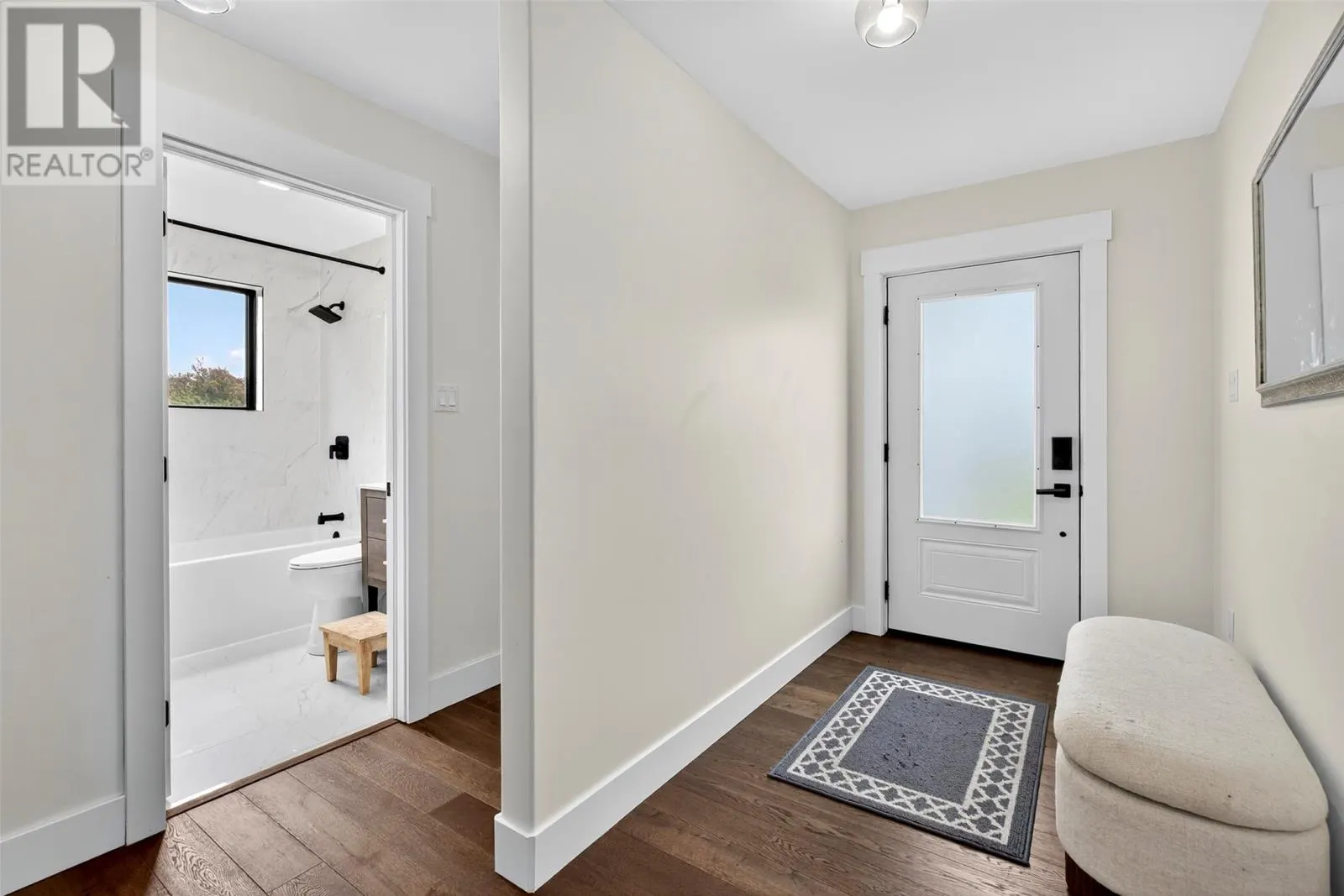 83 Freshwater Road