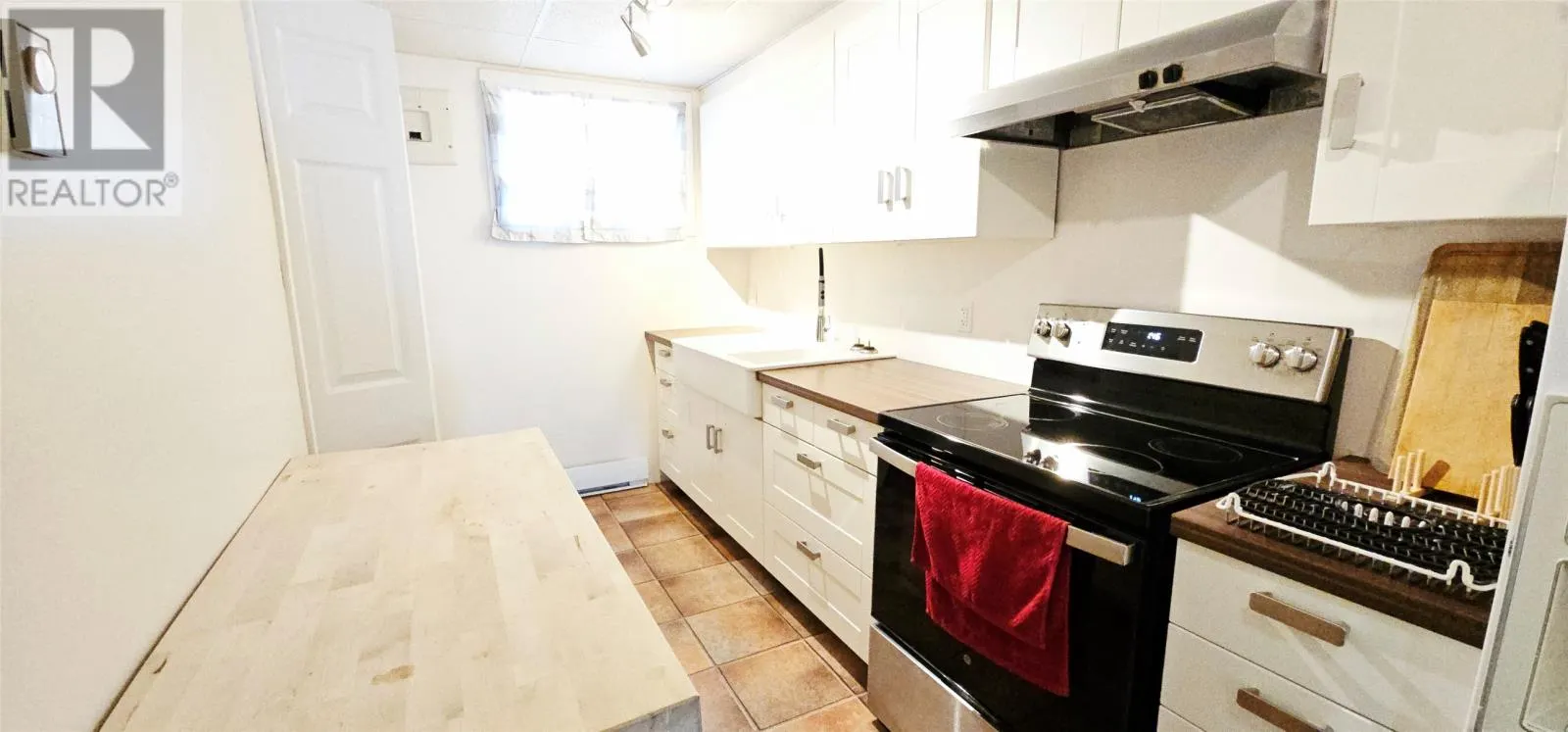 726 A & B Lakeside Drive
