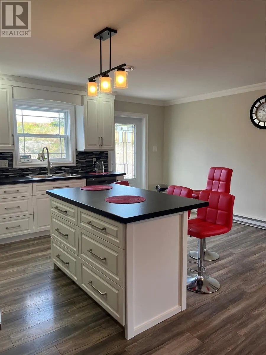 15 Adam Pardy Drive