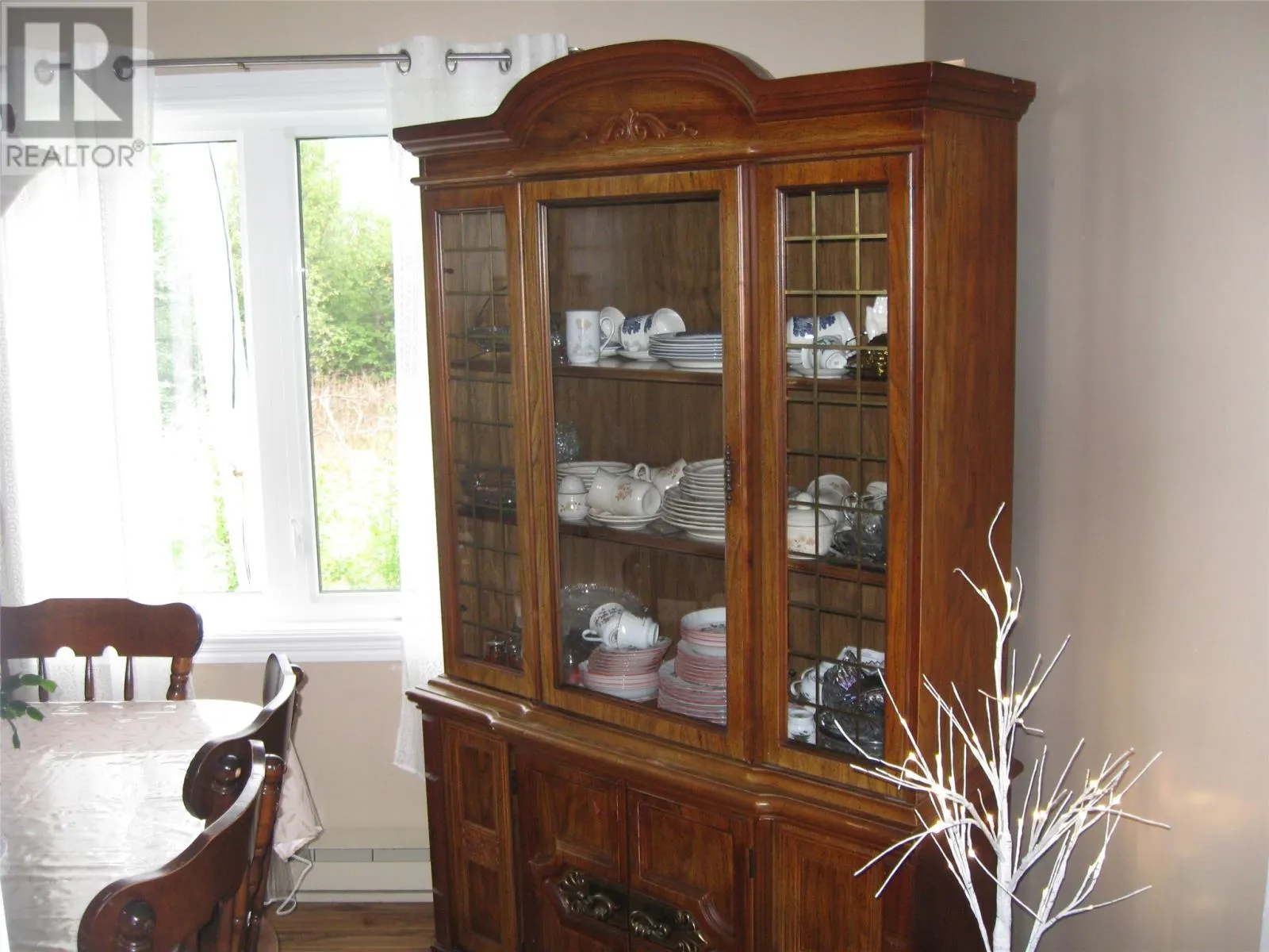 93 Forest Road