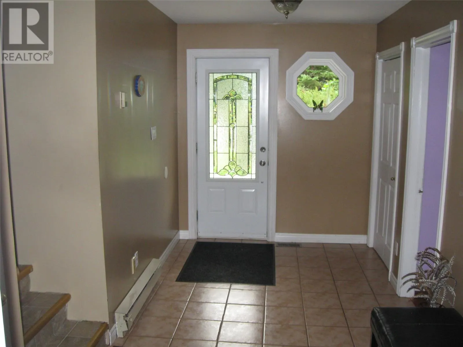 93 Forest Road