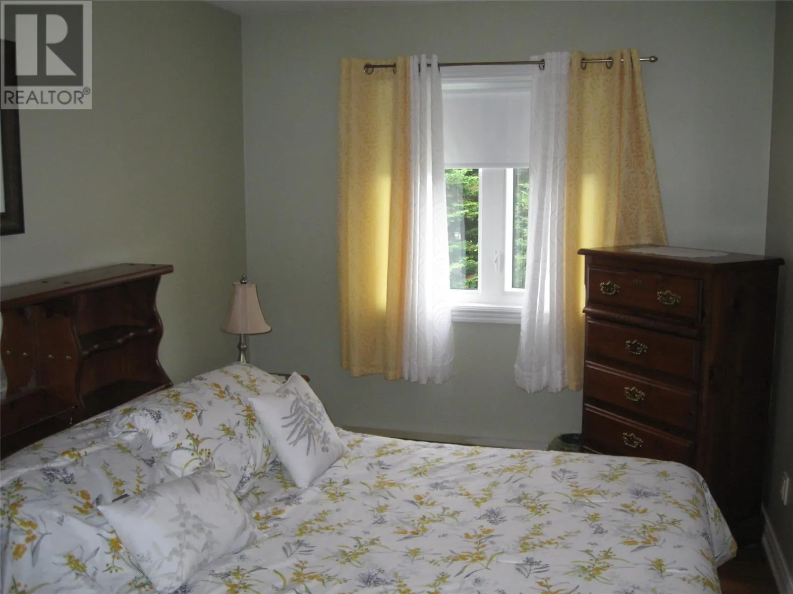 93 Forest Road