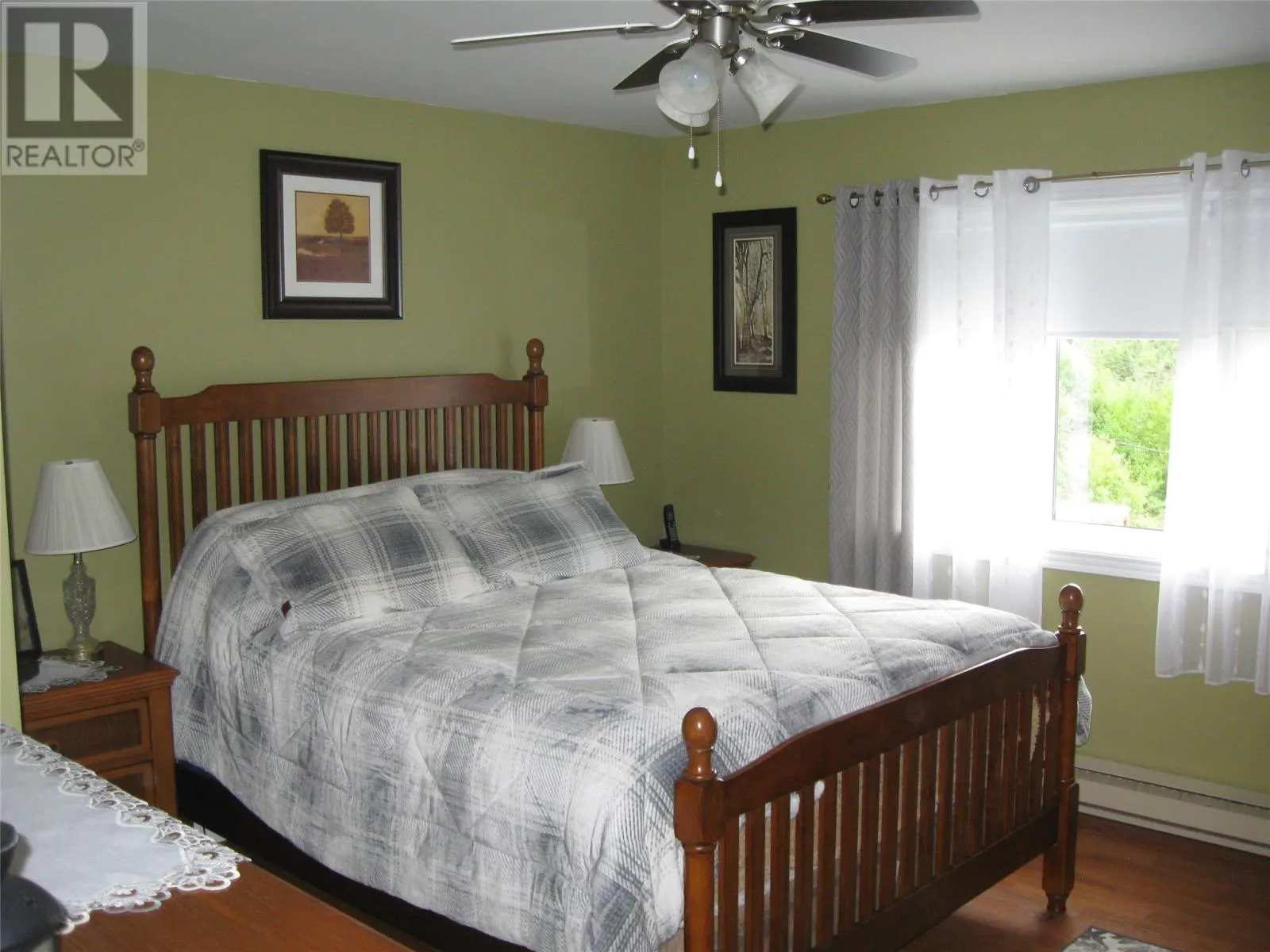93 Forest Road