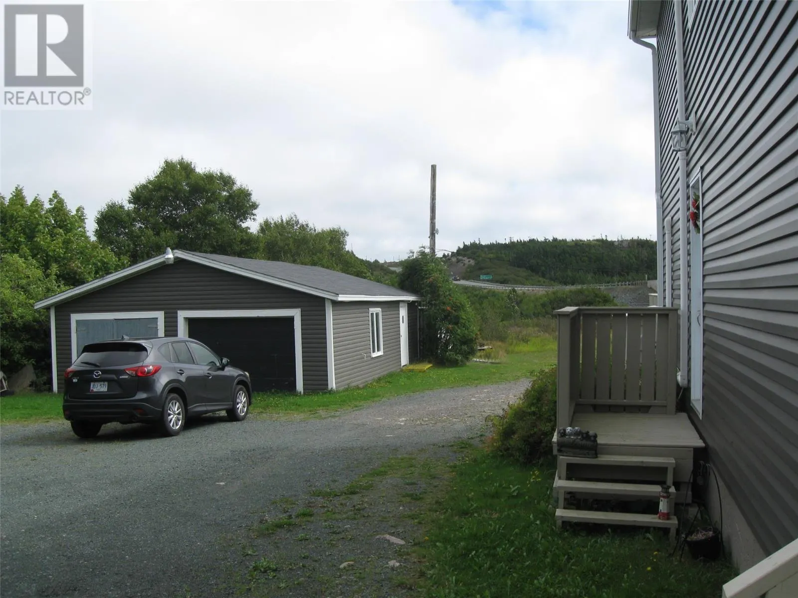 93 Forest Road