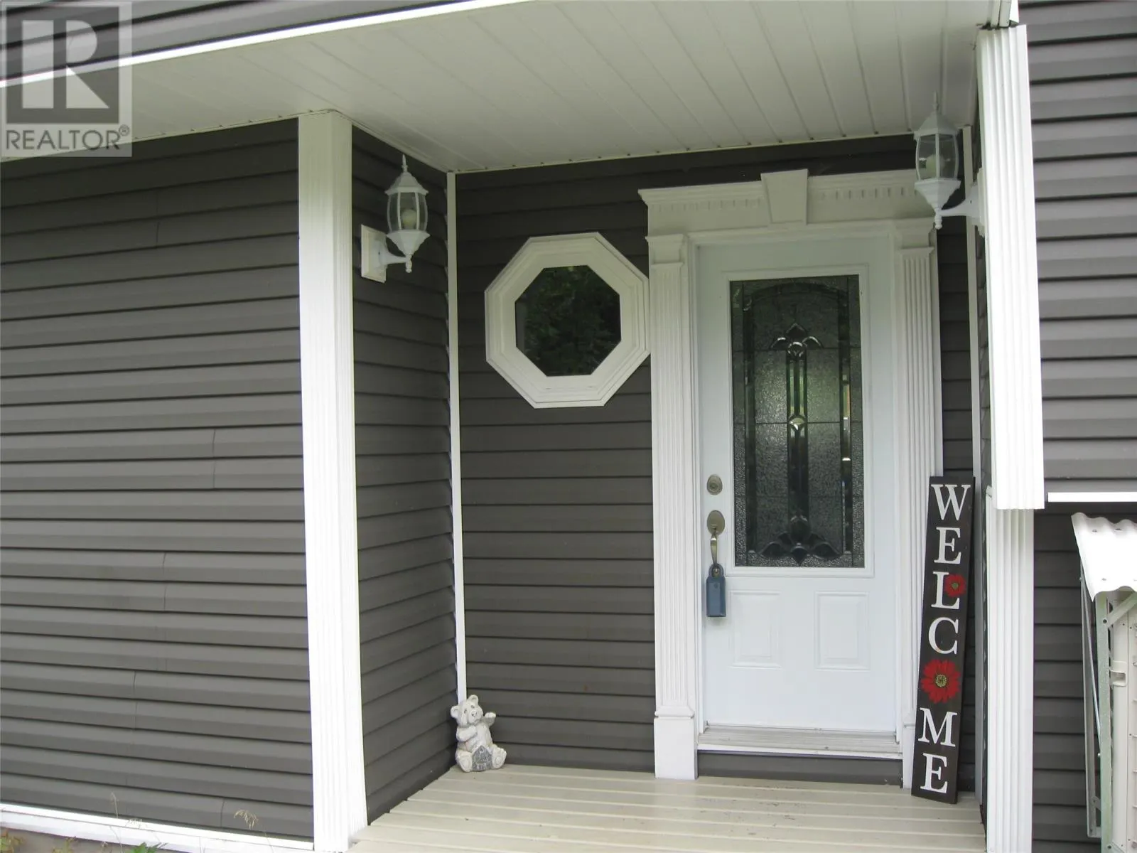 93 Forest Road