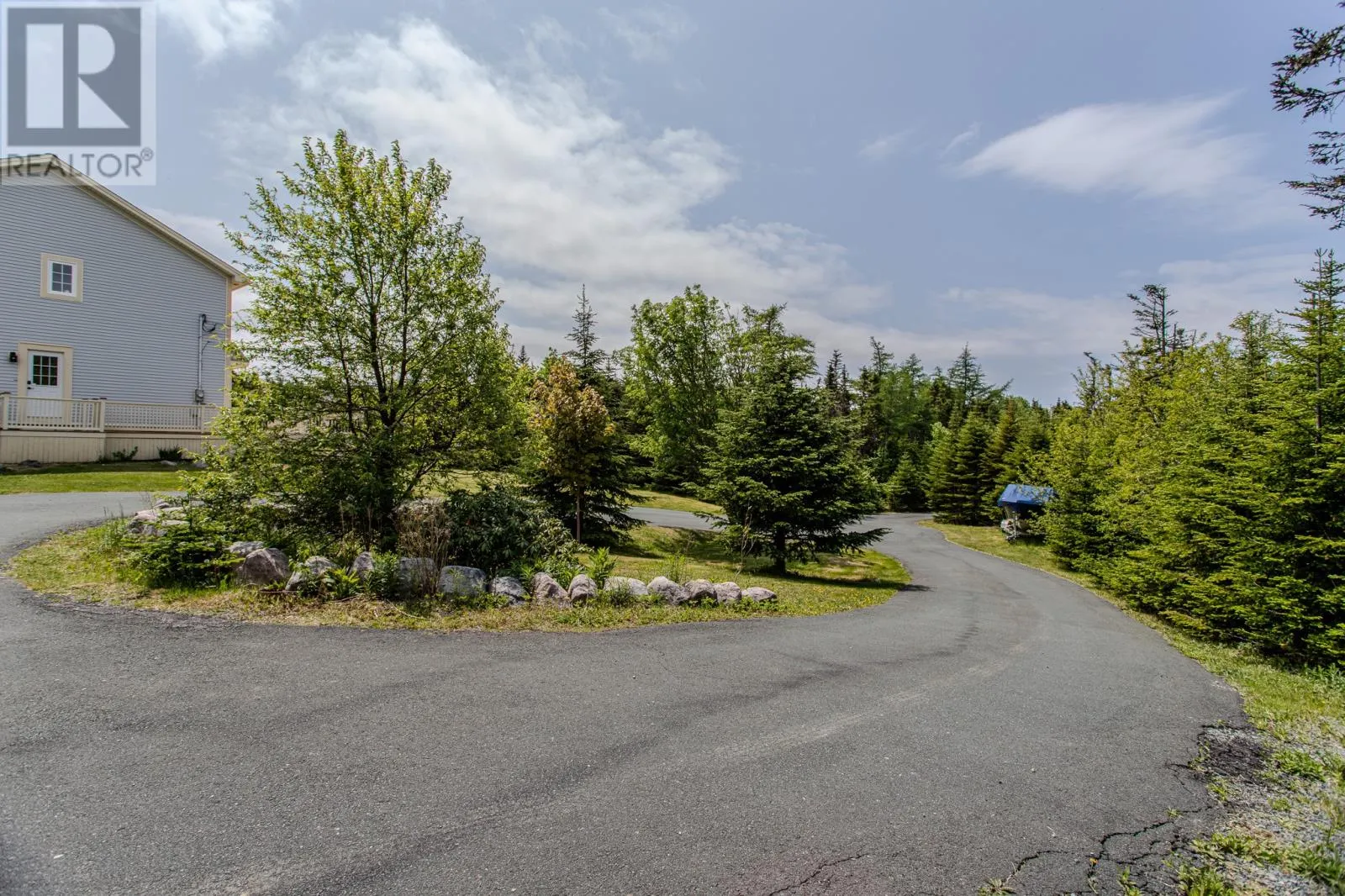 17 Oliver's Pond Road