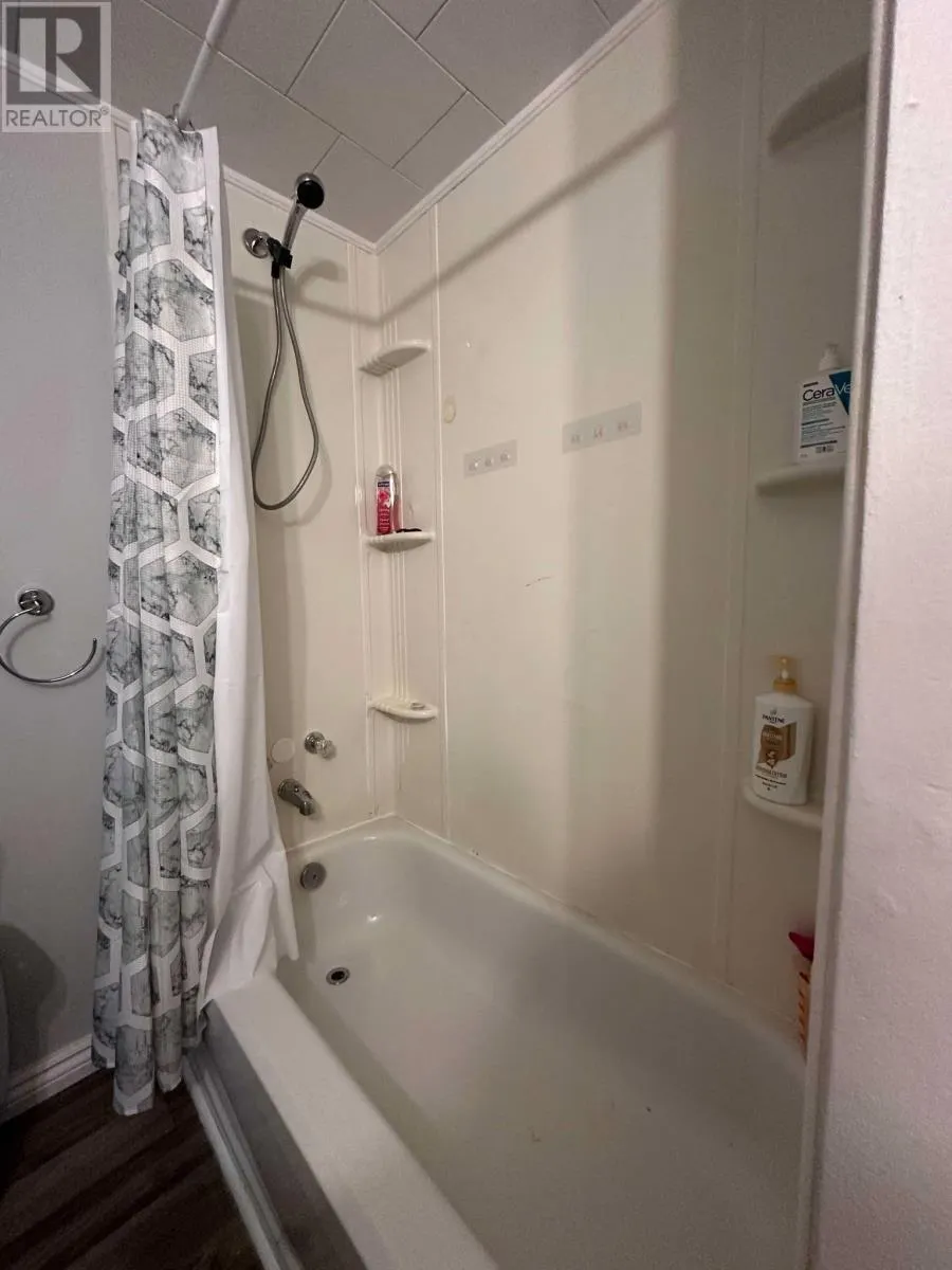 375 A & B Creston Boulevard
