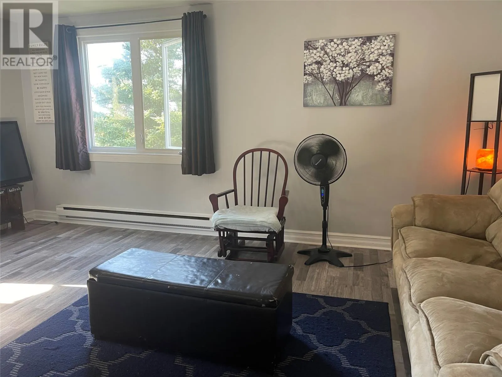375 A & B Creston Boulevard