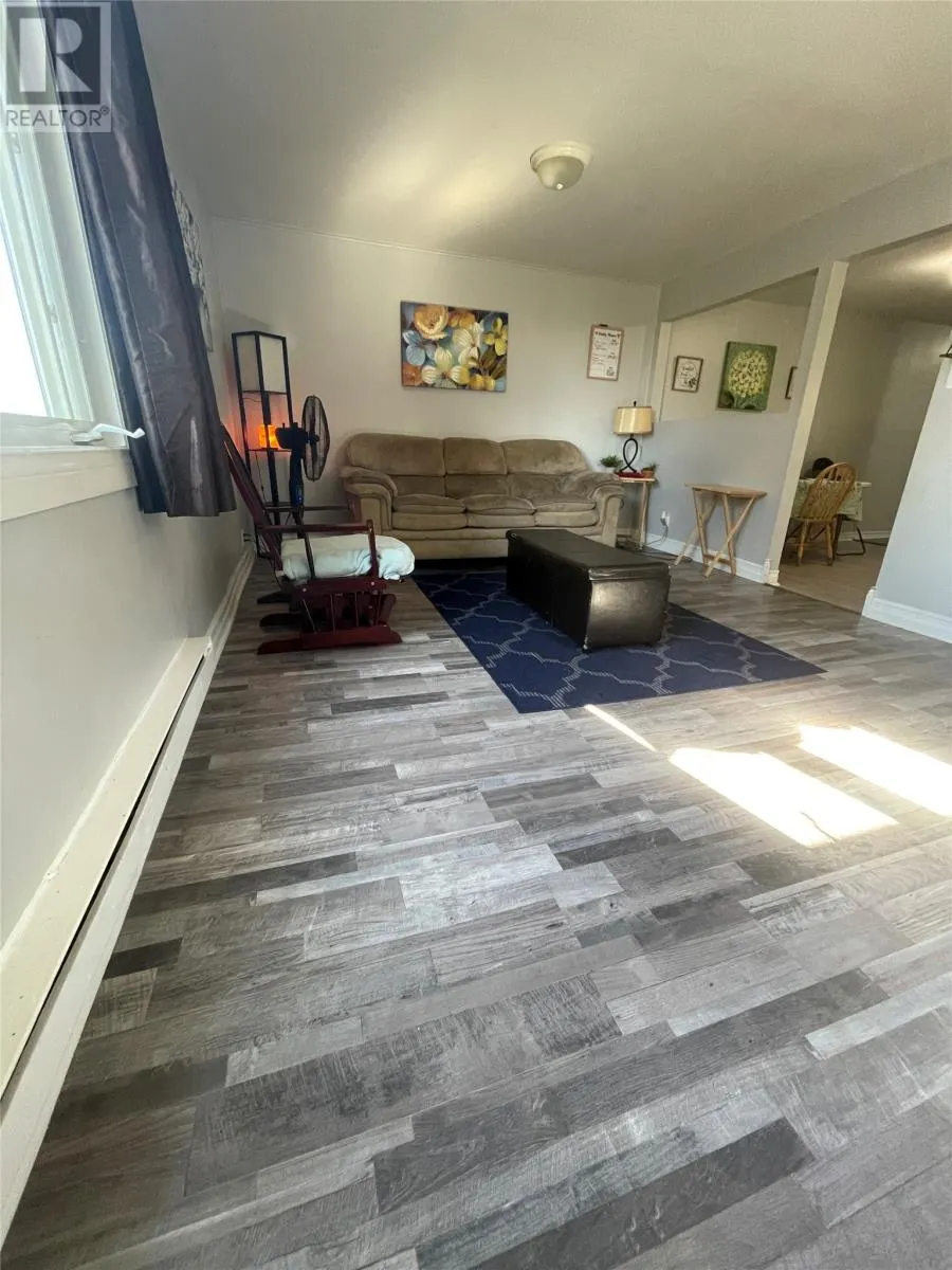 375 A & B Creston Boulevard