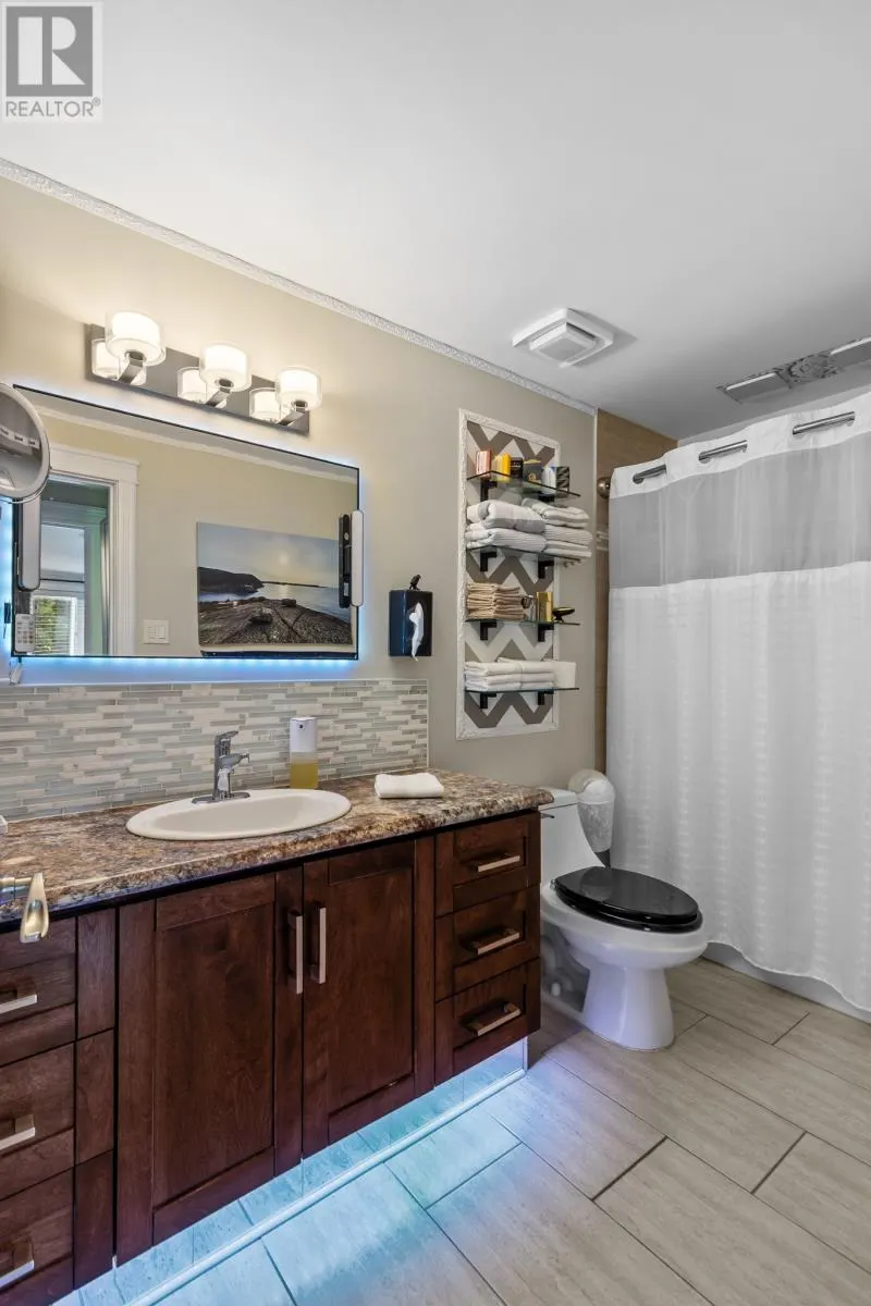 239 Craigmillar Avenue Unit#101, #101