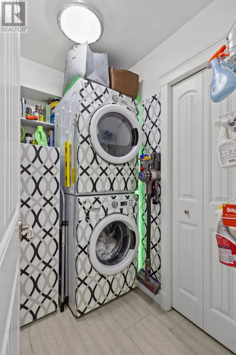 239 Craigmillar Avenue Unit#101, #101