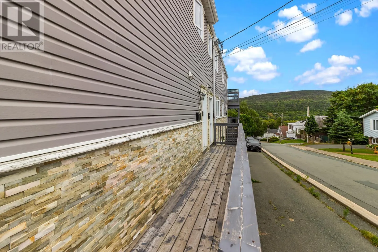 239 Craigmillar Avenue Unit#101, #101