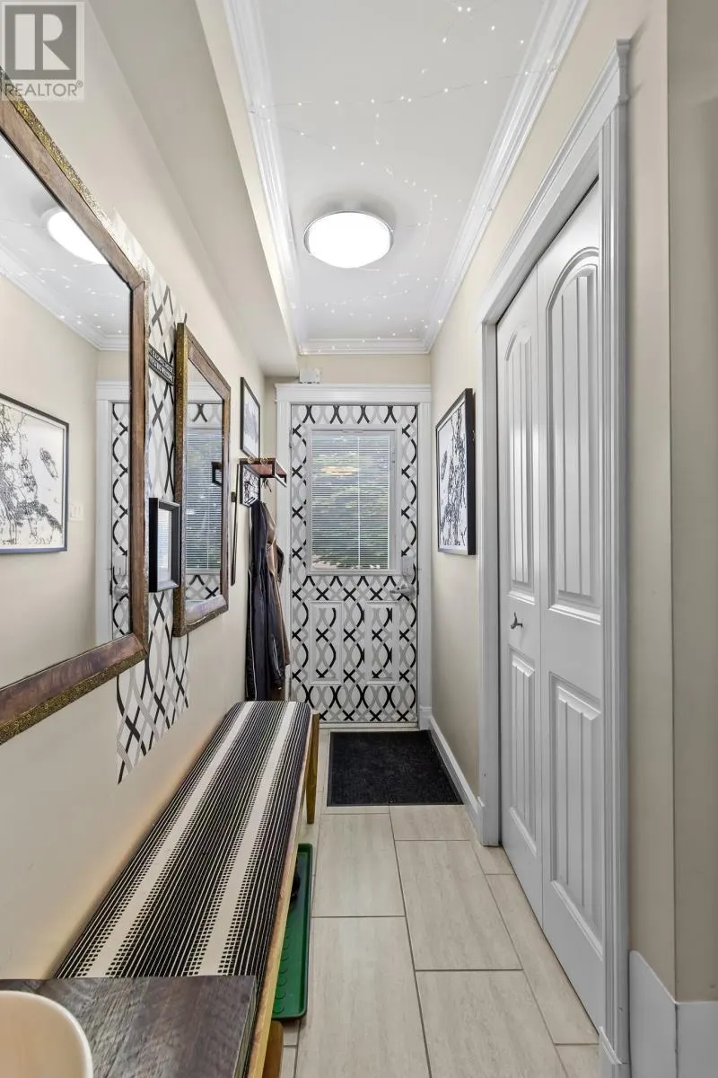 239 Craigmillar Avenue Unit#101, #101