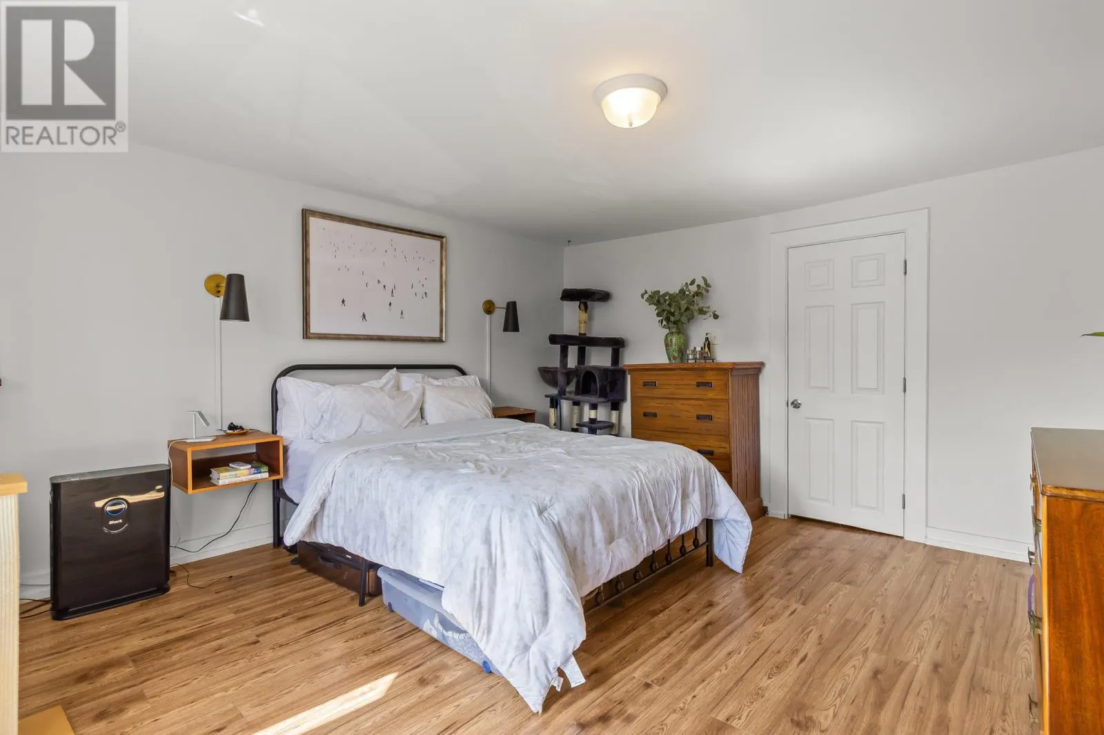 98 Pleasant Street