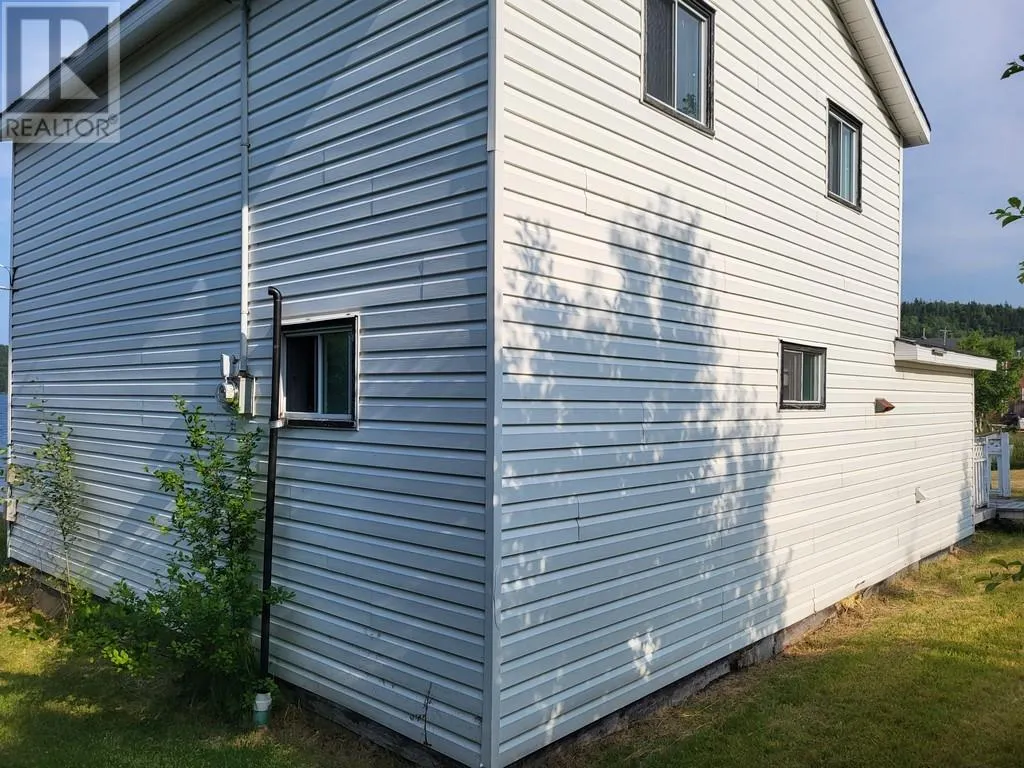 9 Water Front Road