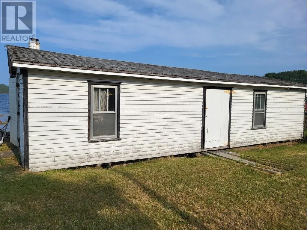 9 Water Front Road