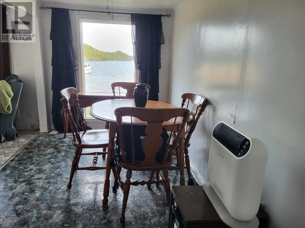 9 Water Front Road