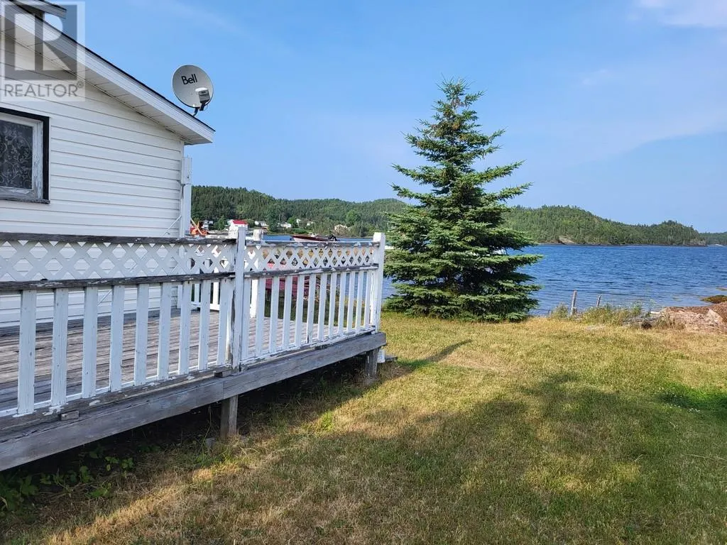 9 Water Front Road