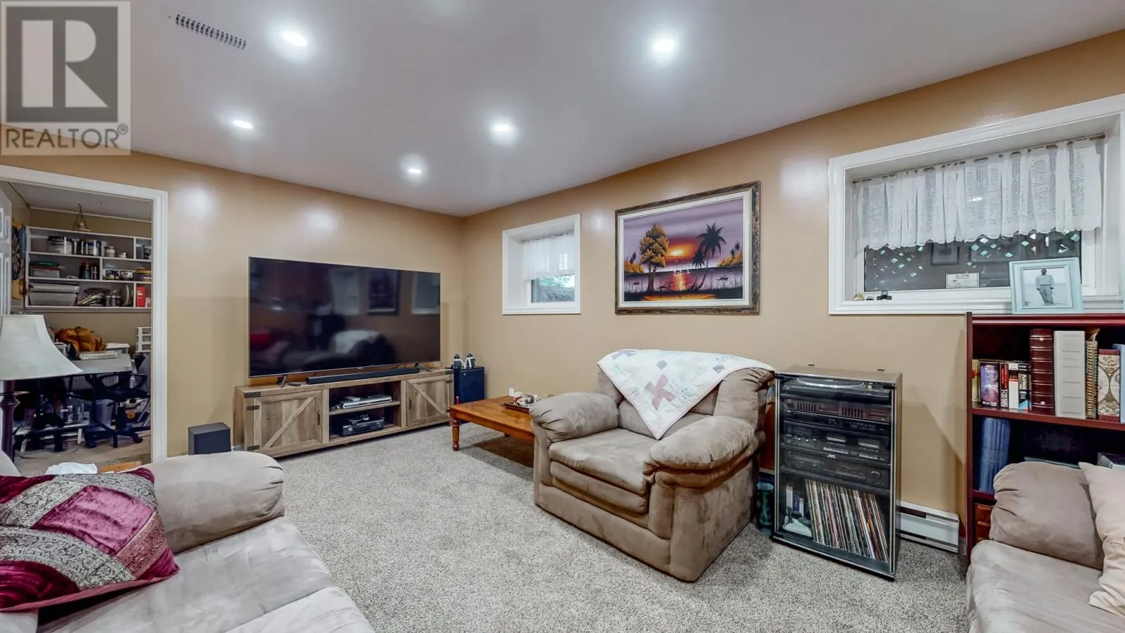 3 Paddon Place