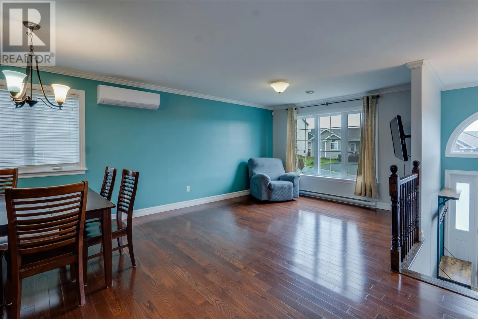 11 Mountaineer Drive