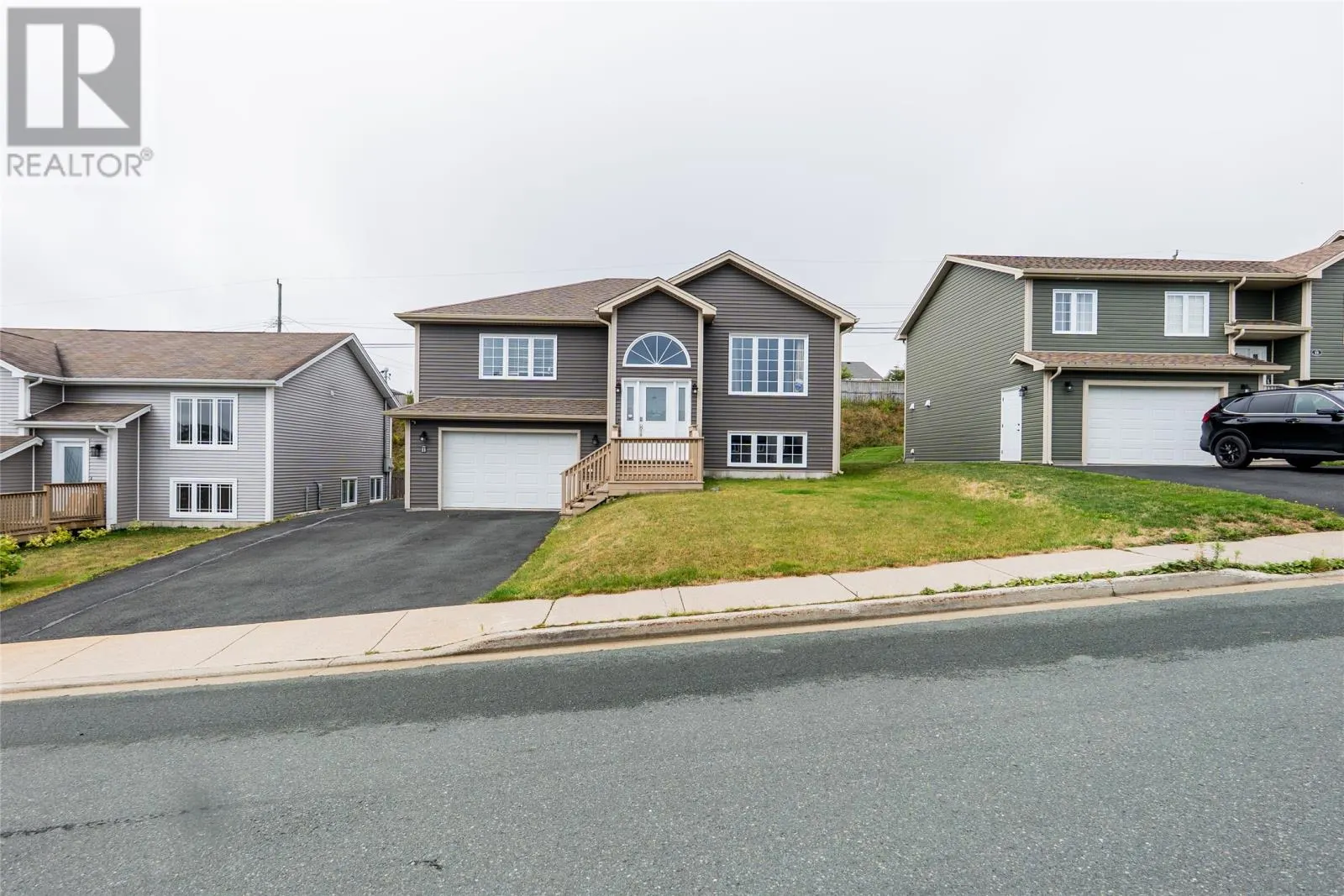 11 Mountaineer Drive