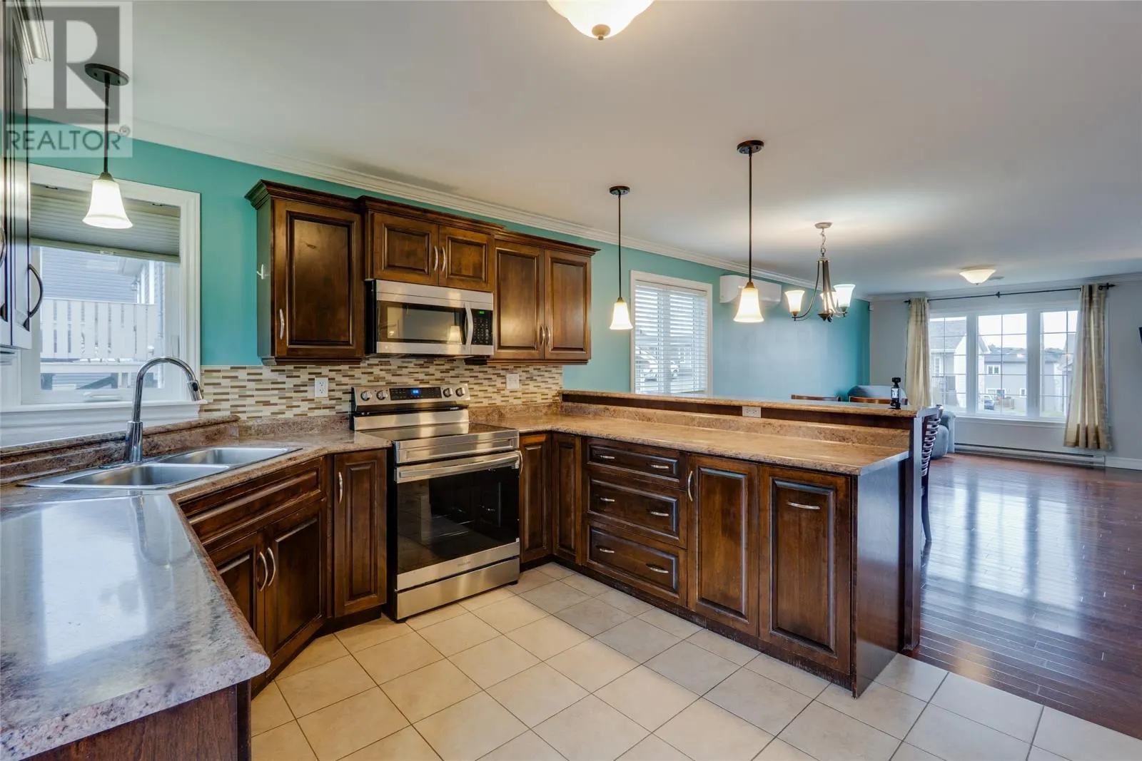 11 Mountaineer Drive