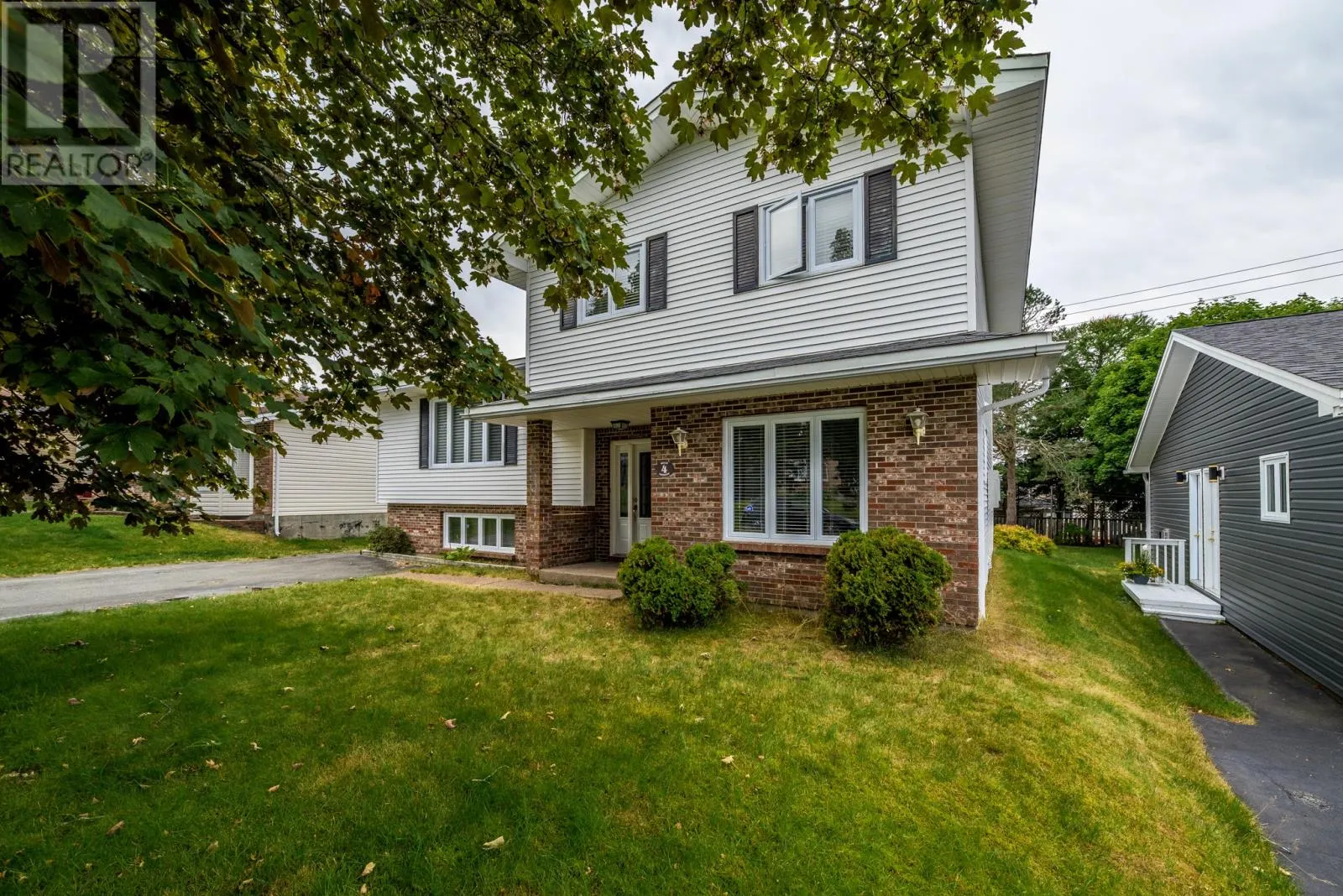 4 Wells Crescent