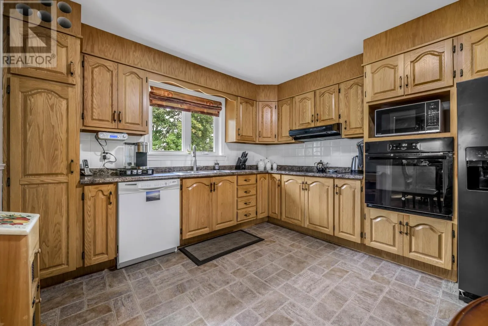 4 Wells Crescent