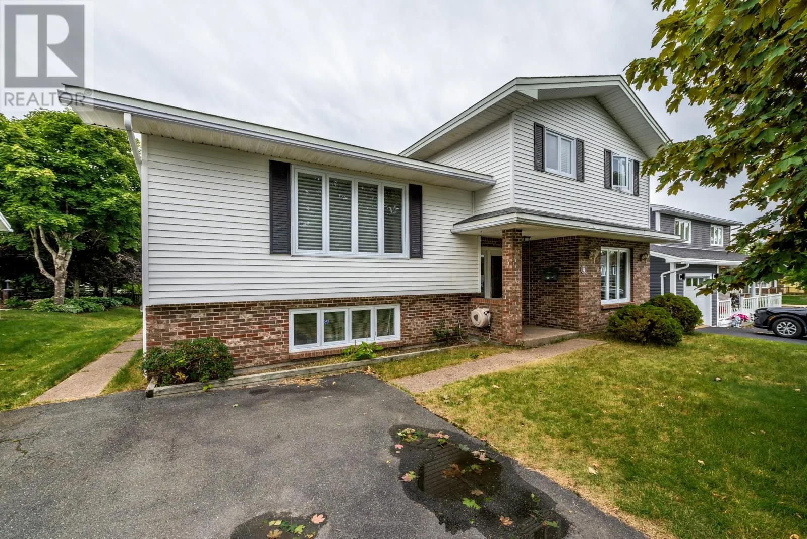4 Wells Crescent