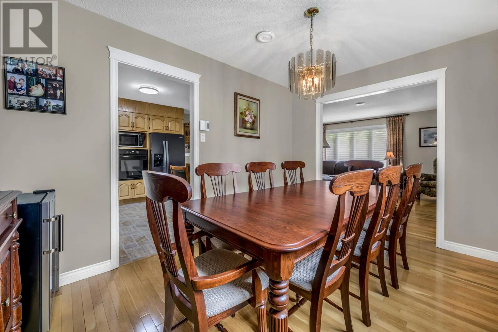 4 Wells Crescent