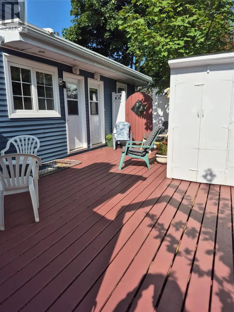 10 SOMERSET Place