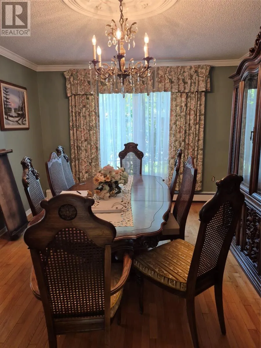 10 SOMERSET Place