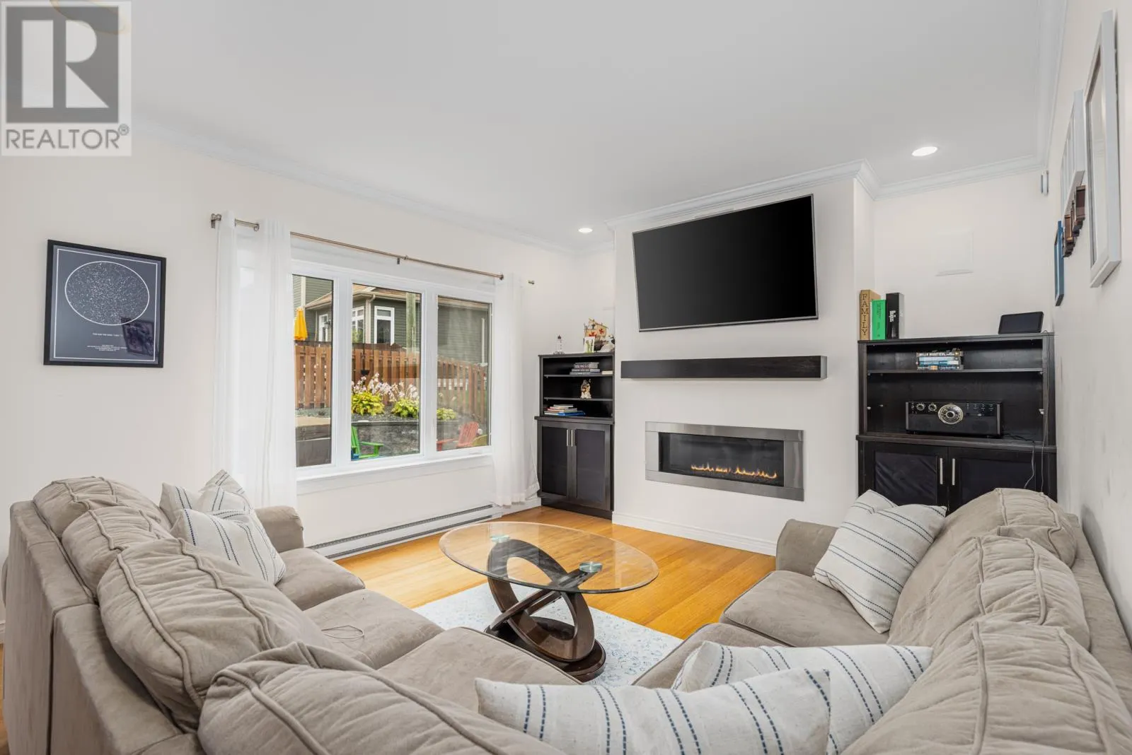 26 Atlantica Drive