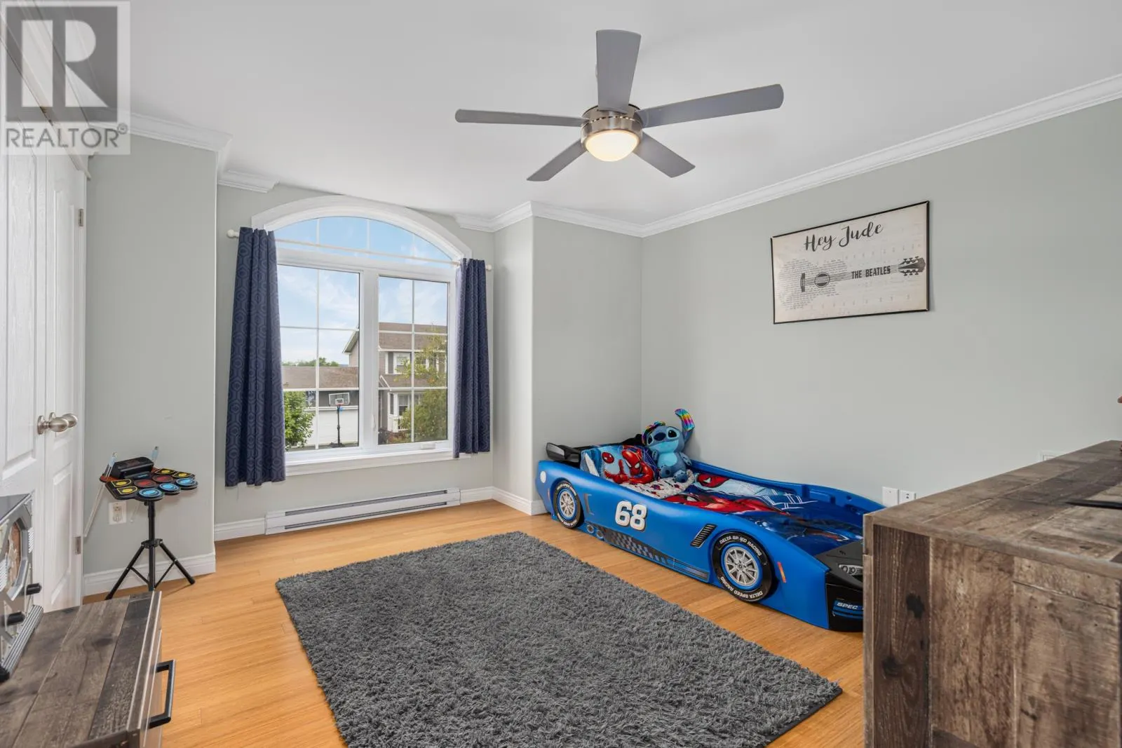 26 Atlantica Drive