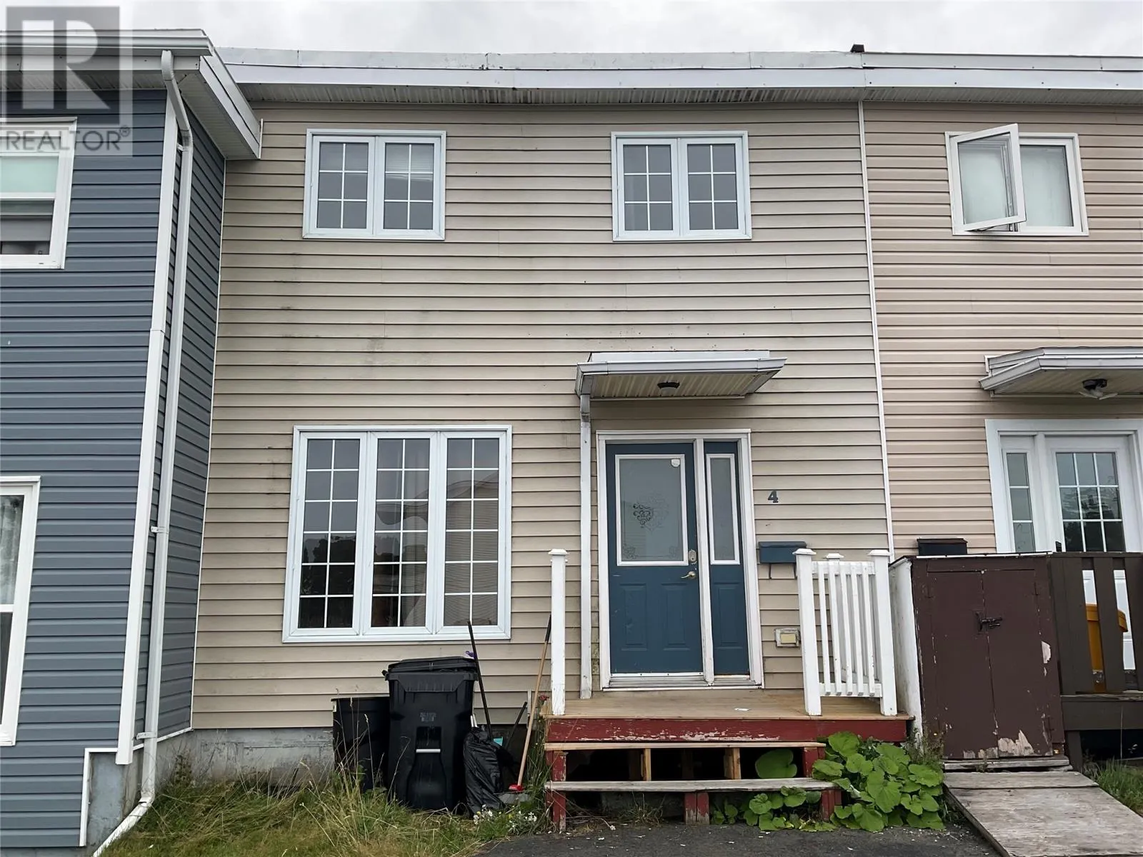4 Nascopie Crescent