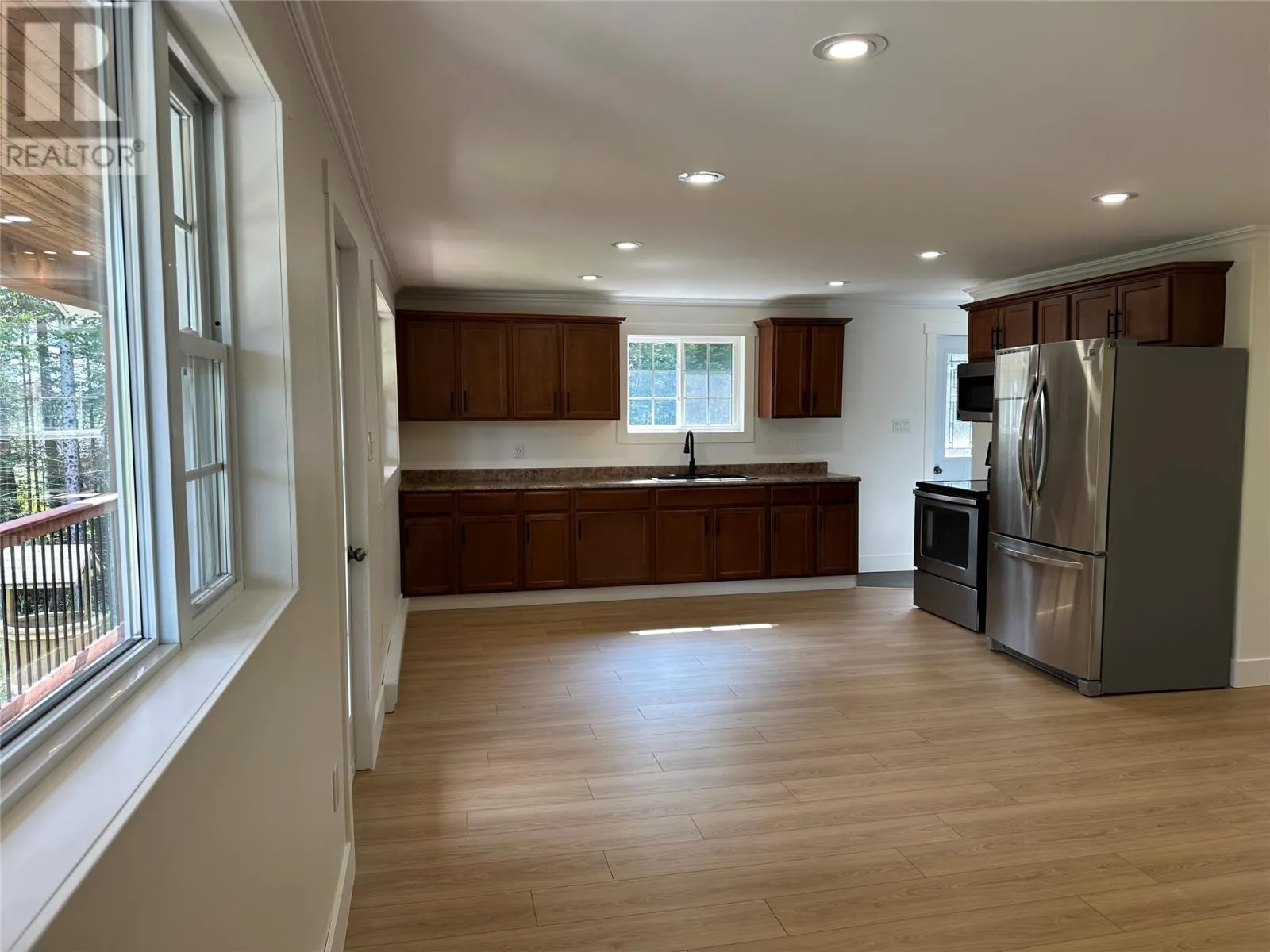 30 Willow Avenue