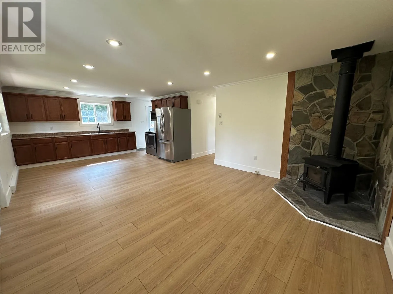 30 Willow Avenue
