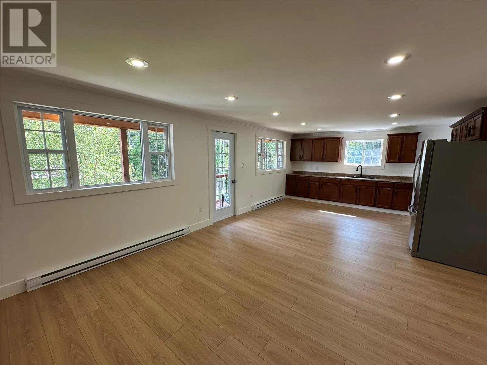 30 Willow Avenue