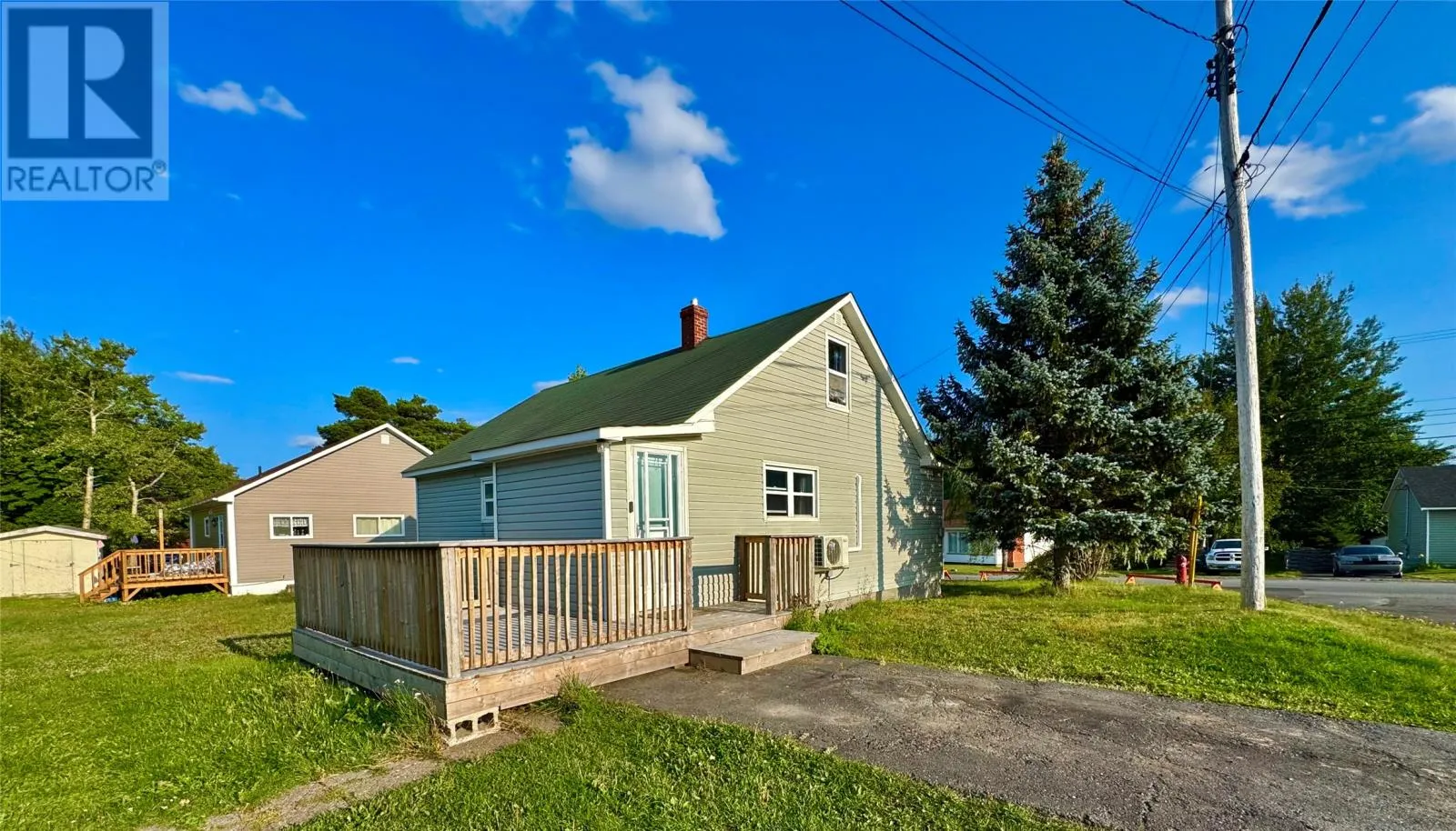 12 Bowater Avenue