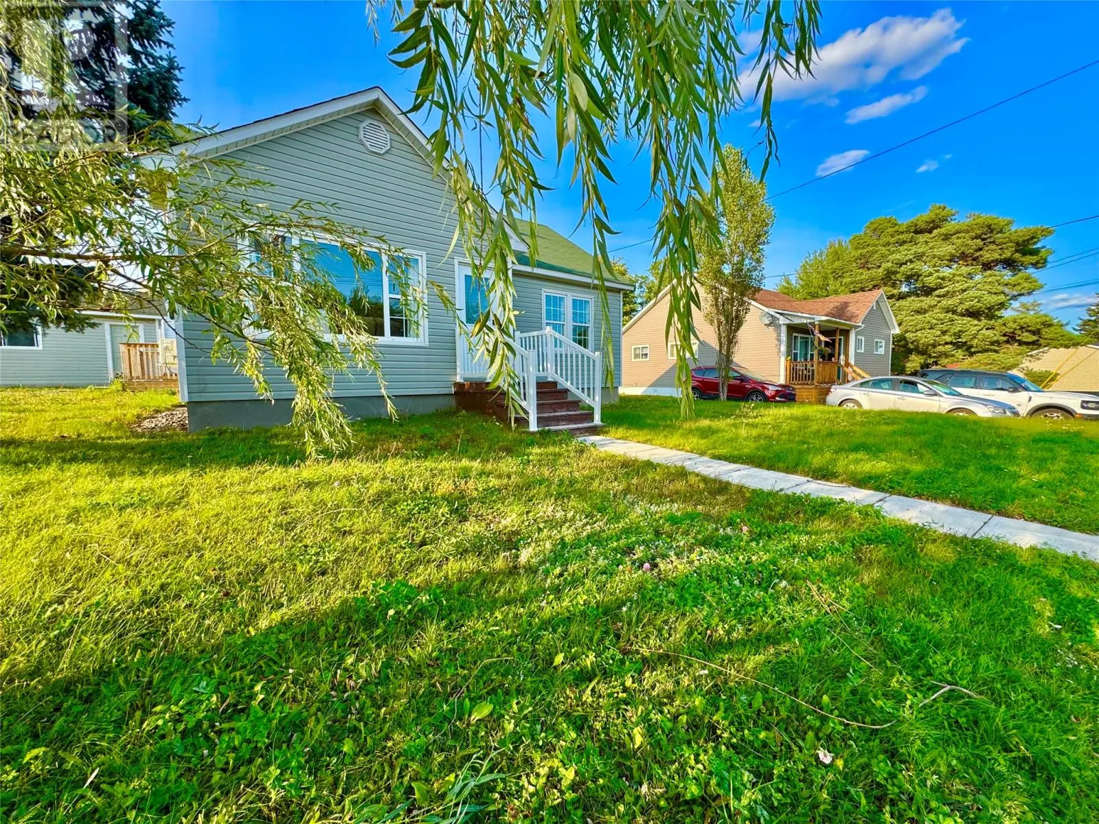 12 Bowater Avenue