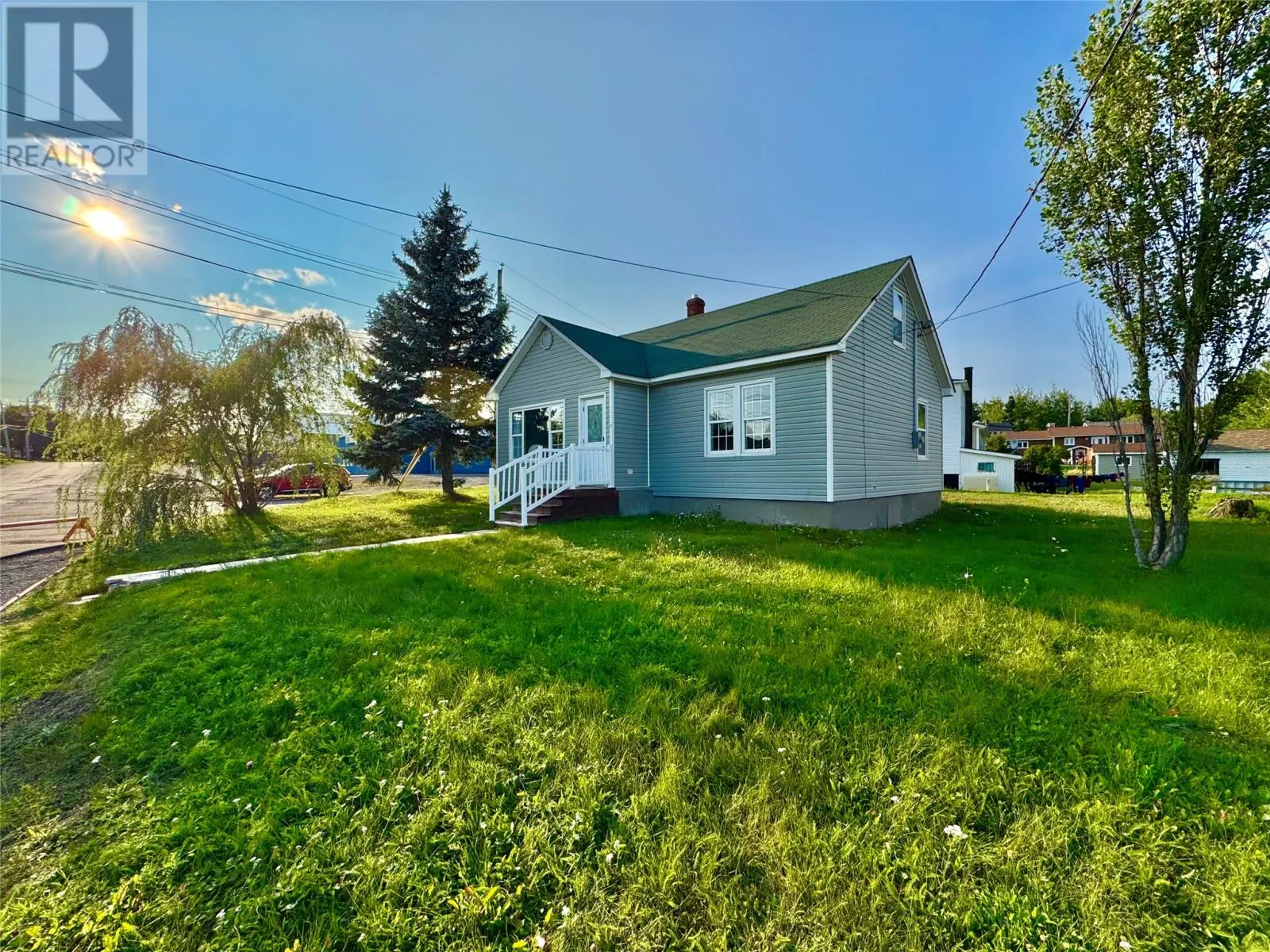 12 Bowater Avenue