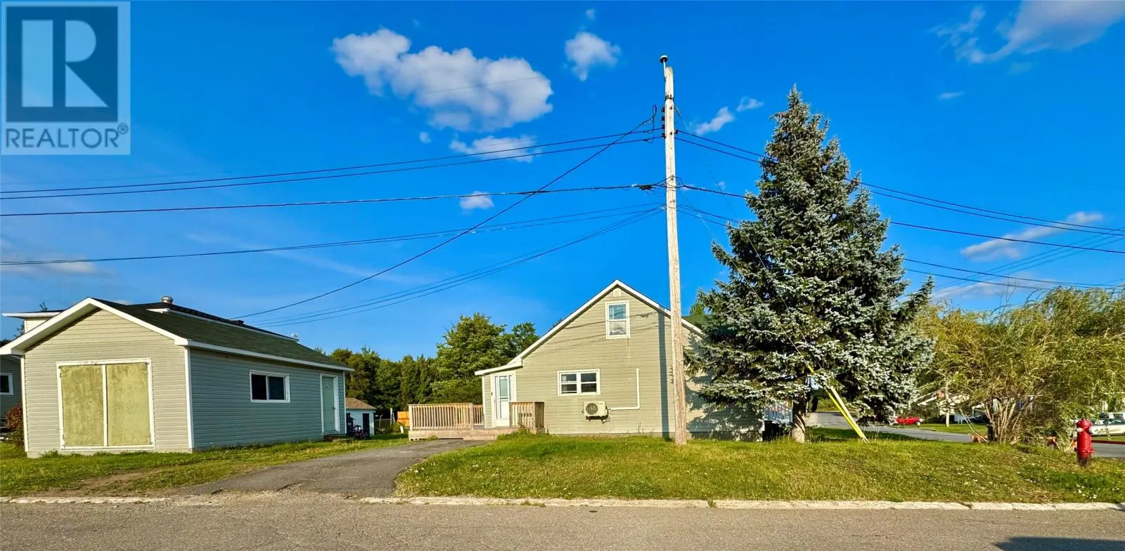 12 Bowater Avenue